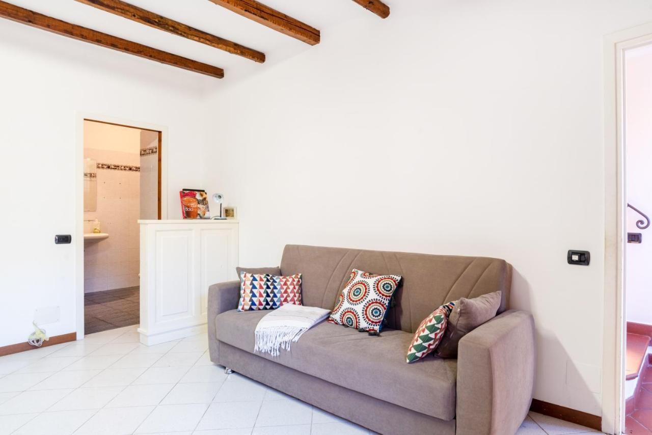 Limonta Lake View Apartment With Private Parking Ngoại thất bức ảnh